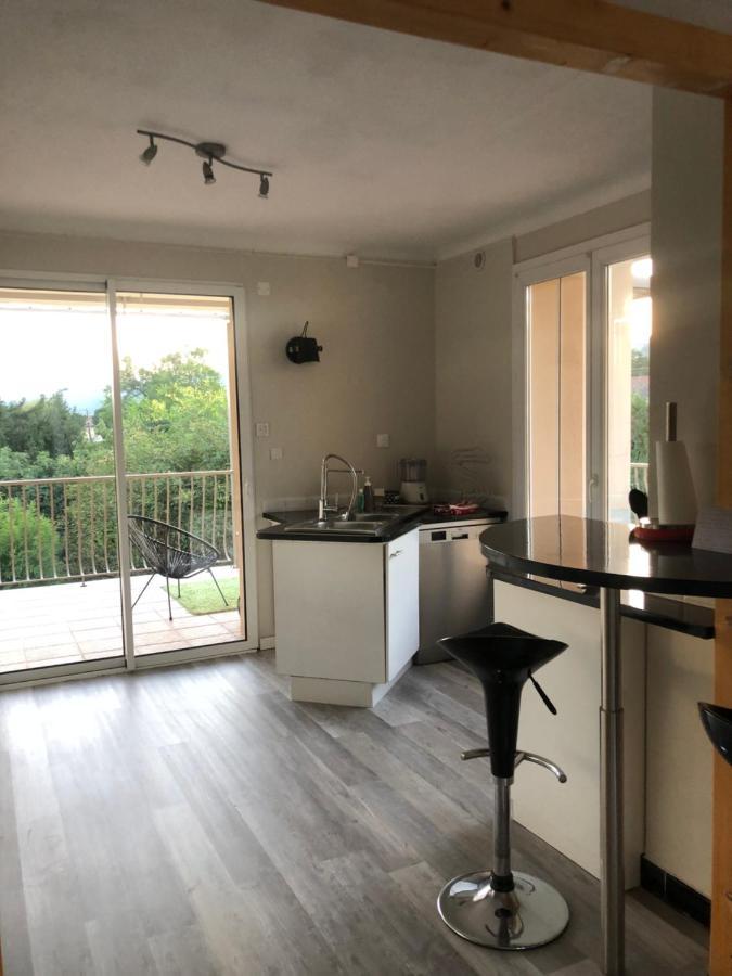 Condrieu Comme A La Maison 孔德里约 外观 照片